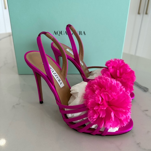 Aquazzura Love Carnation Sandal - Picture 3 of 11